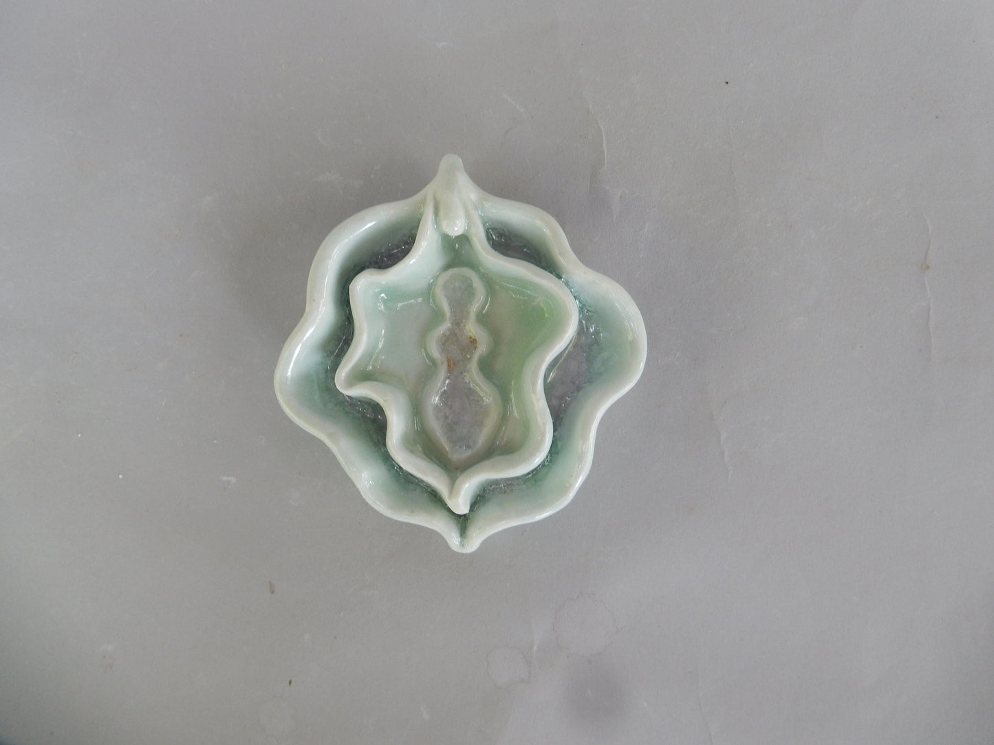 Lacy Labia Lady Vessel